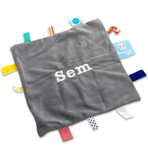 Koter Kado Snoozebaby Sweet Dreaming Labeldoekje Met Naam Geborduurd koter kado kopen in de aanbieding Koter Kado Snoozebaby Sweet Dreaming Labeldoekje Met Naam Geborduurd koter kado kopen in de aanbieding