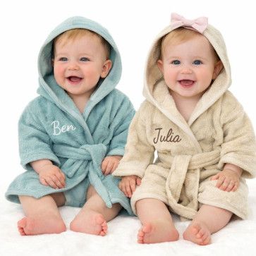 Baby Badjas met naam geborduurd