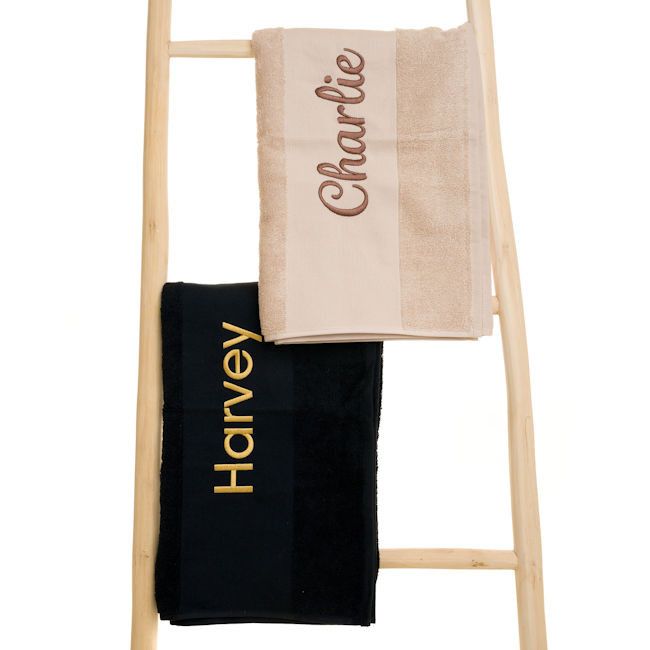 Handdoek geborduurd met naam Vele kleuren en maten