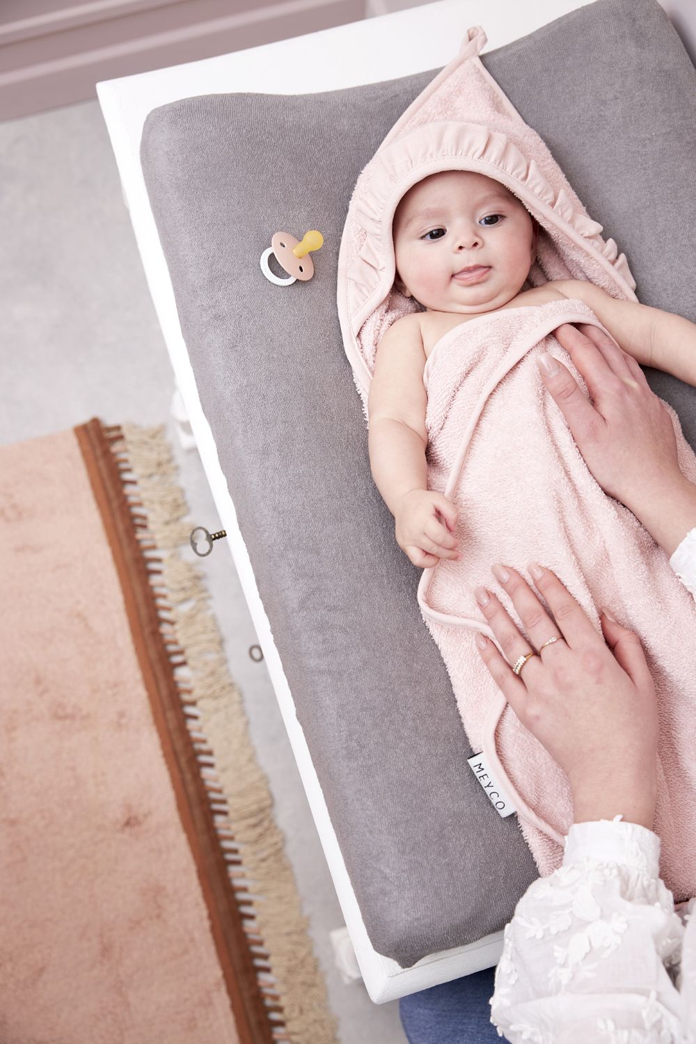 meyco ruffle badcape met naam koterkado