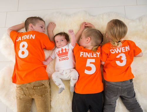 Oranje shirt met naam leuk voor Koningsdag Voetbal